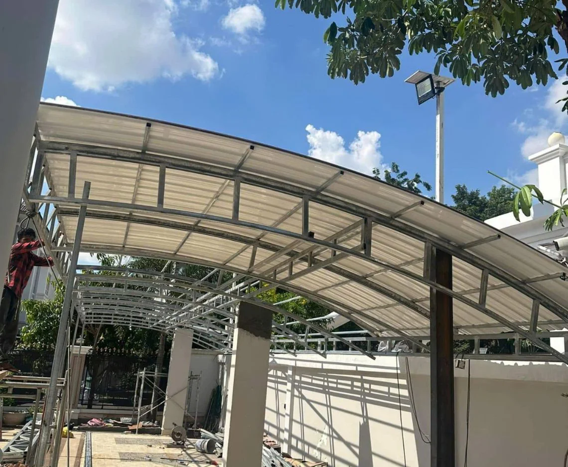 ngói nhựa pvc asa uốn vòm