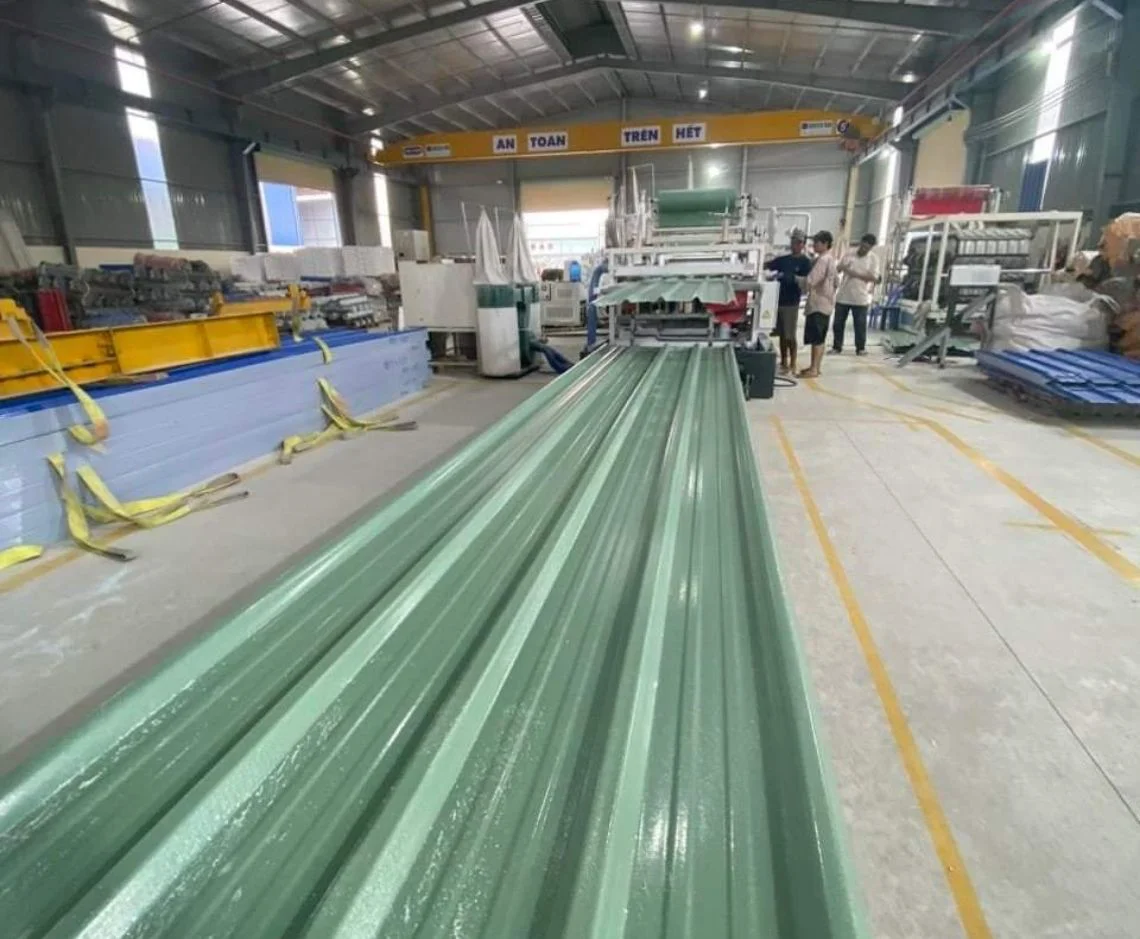 Nhà máy sản xuất tôn nhựa pvc Đông Nam